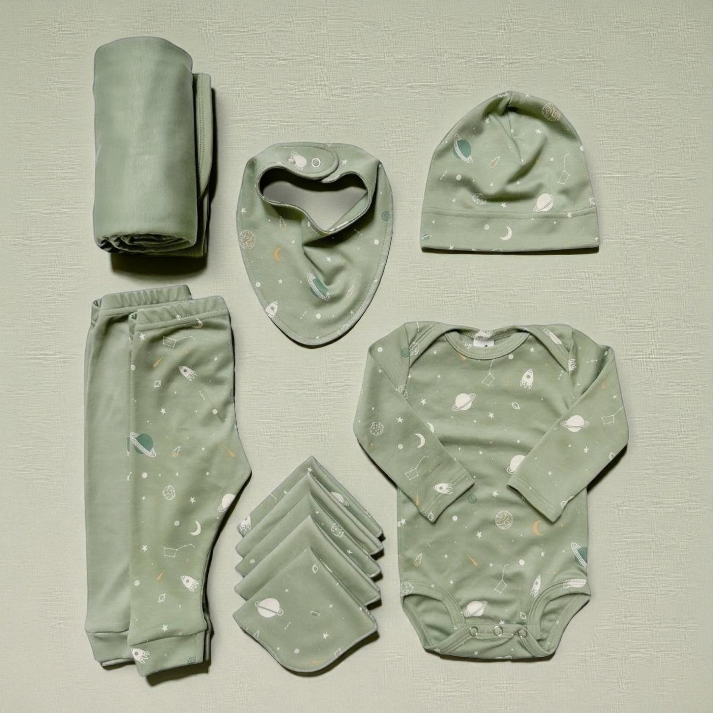 Bamboo Baby Gift Box – Organic Baby Clothes, Cozy Onesie & Soft Swaddle Blanket