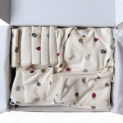 Bamboo Baby Gift Box – Organic Baby Clothes, Soft Leggings & Cozy Swaddle Essentials