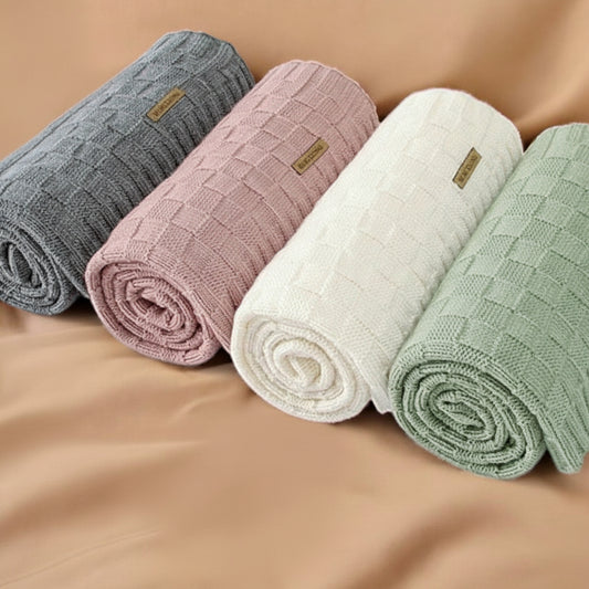 Kids Warm Blanket – Soft Cotton Cover | Cozy Baby Knitted Throw With Logo Patch